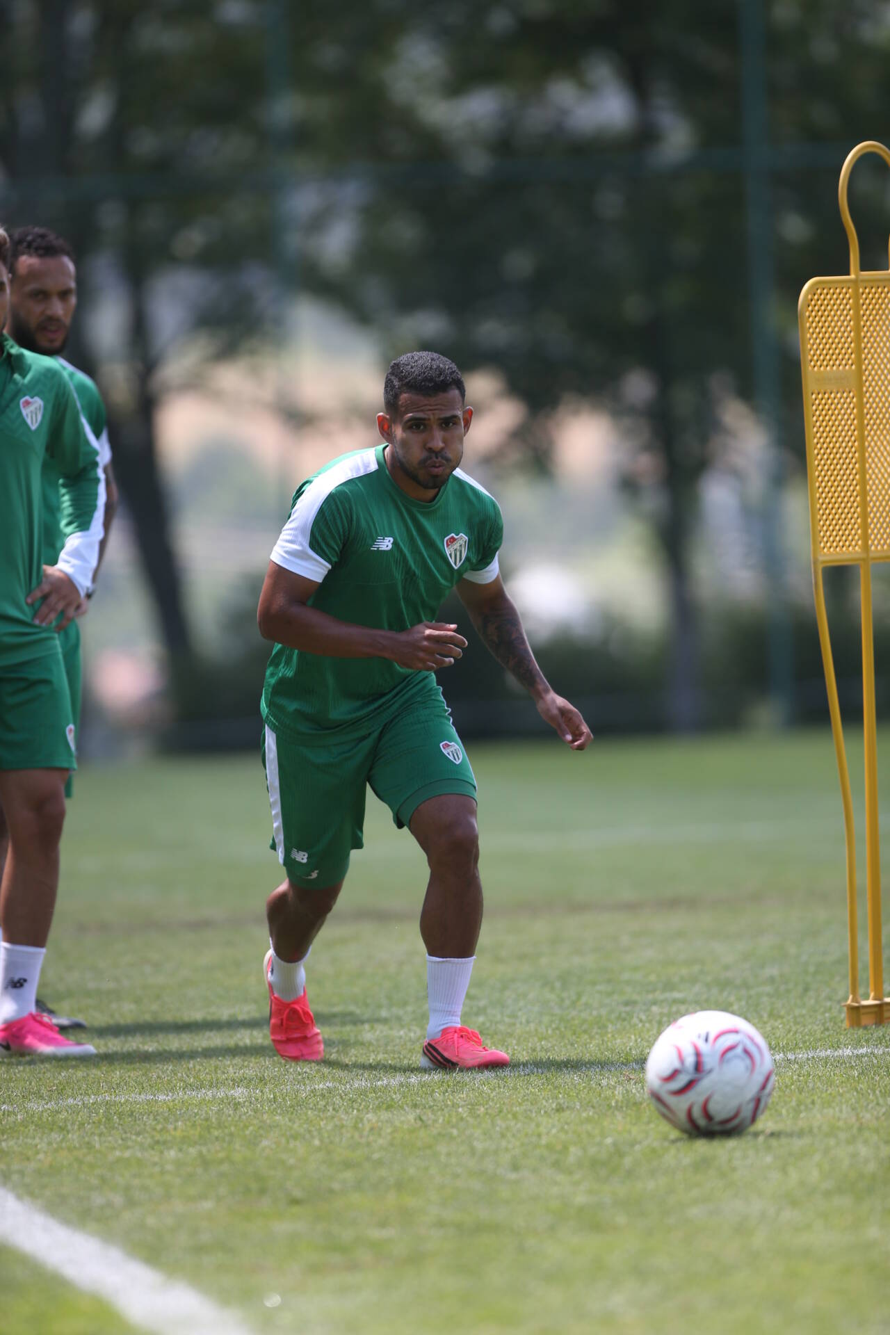 Bursaspor'un 5 yıl aradan sonraki ilk yabancı transferinden 'OLAY' sözler 9 emre6004