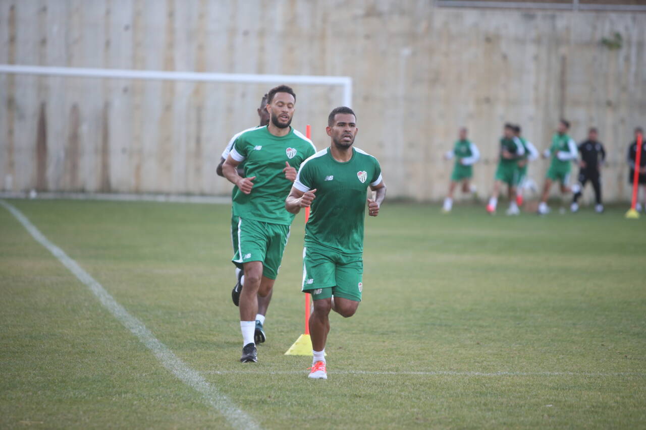 Bursaspor Bolu'da ful tempo 12 emre6389