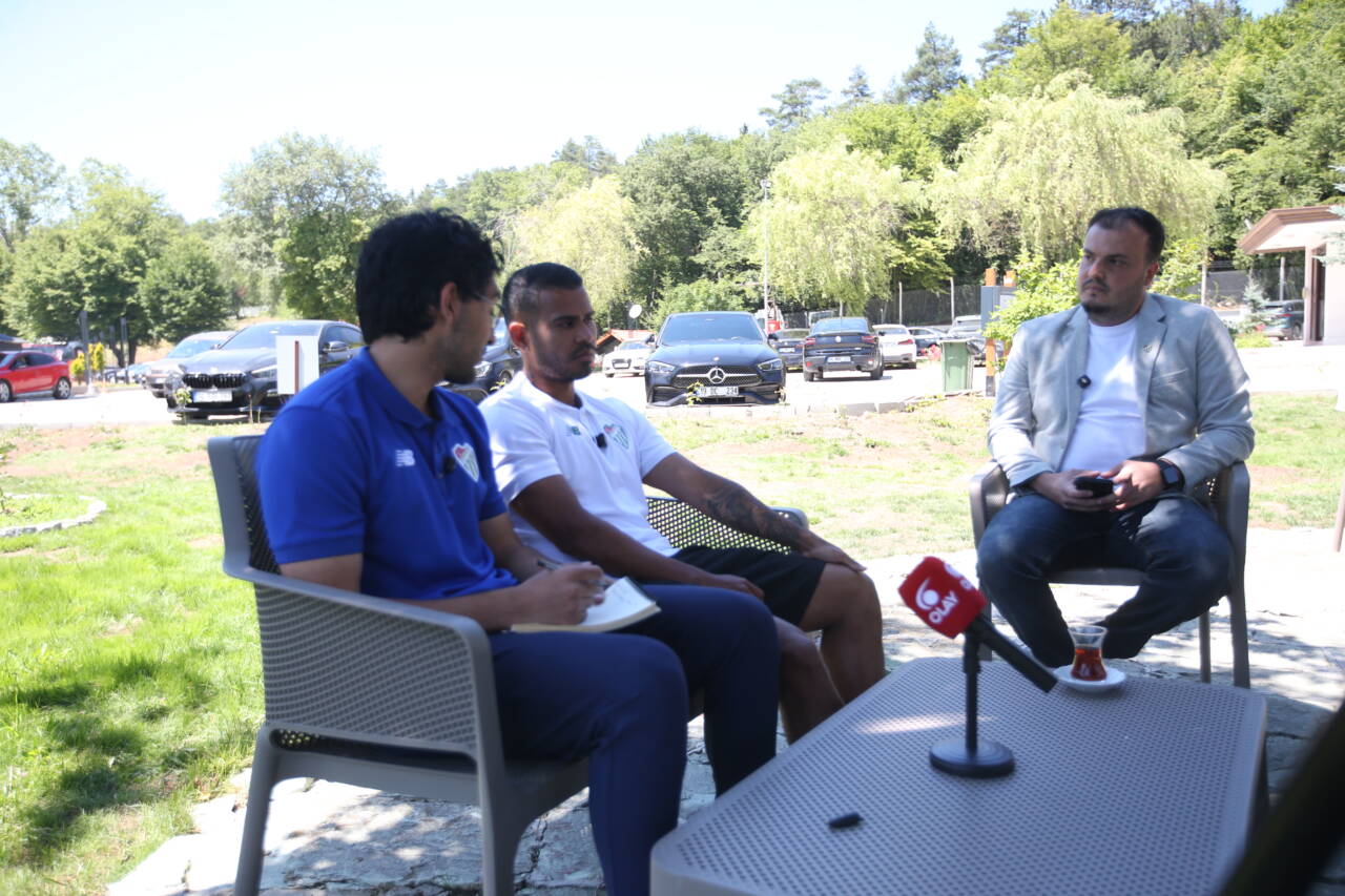 Bursaspor'un 5 yıl aradan sonraki ilk yabancı transferinden 'OLAY' sözler 2 emre6408