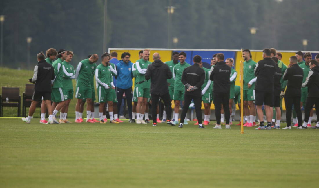 Bursaspor’un Topuk Yaylası’ndaki rakibi belli oldu Yeni sezon hazırlıklarının üçüncü etabı için Düzce Topuk Yaylası’nda kampa