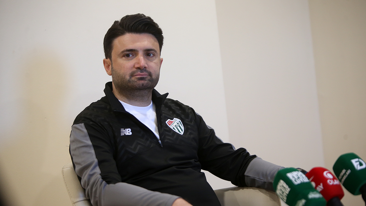 Bursaspor Kulübü Başkanı Enes Çelik önemli açıklamalar yaptı.