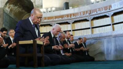 Cumhurbaşkanı Recep Tayyip Erdoğan, Ayasofya-i Kebir Cami-i Şerifi'nin yeniden ibadete