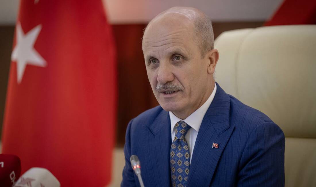 YÖK Başkanı Özvar’dan adaylara ‘geleceğin meslekleri’ tavsiyesi - "Sevgili gençler, şimdi tercih dönemi başlıyor. Tercihlerinizi yaparken ilgi