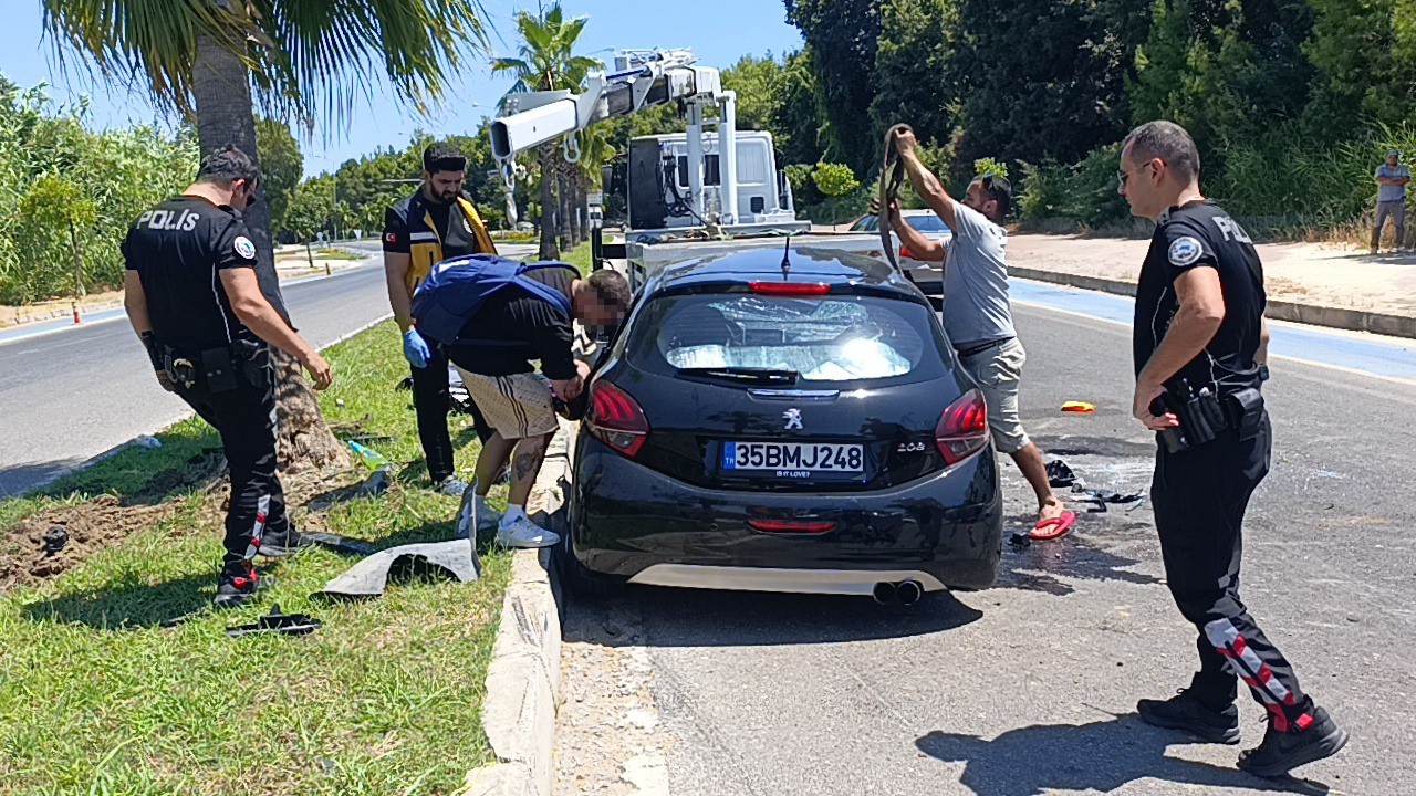 Evlilik teklifi yolunda feci kaza! Yaralandı ama çiçekle yüzük derdine düştü 7 evlilik teklifi yolunda feci kaza yaralandi ama cicekle yuzuk derdine dustu e0e0d1801b6e