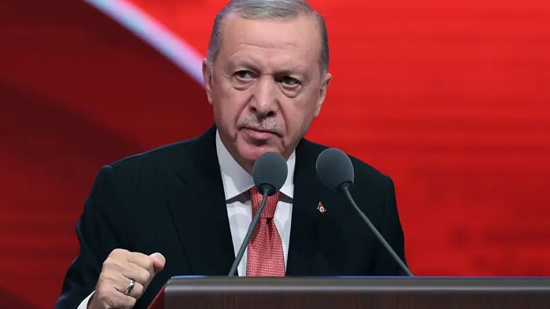 Cumhurbaşkanı Recep Tayyip Erdoğan, "FETÖ'yle mücadele noktasında asla geri adım