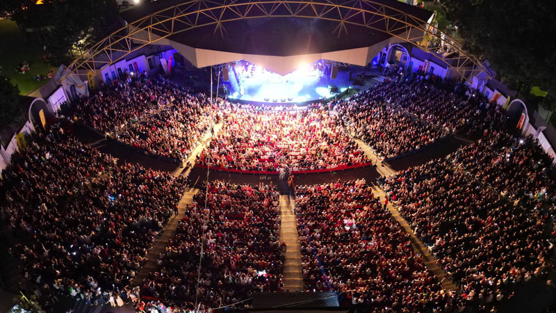 Bursa Festivali başlıyor: Bu yıl bir ilk olacak! İşte sahne alacak isimler… 64. Uluslararası Bursa Festivali'nde sahne alacak sanatçılar belli oldu. 21