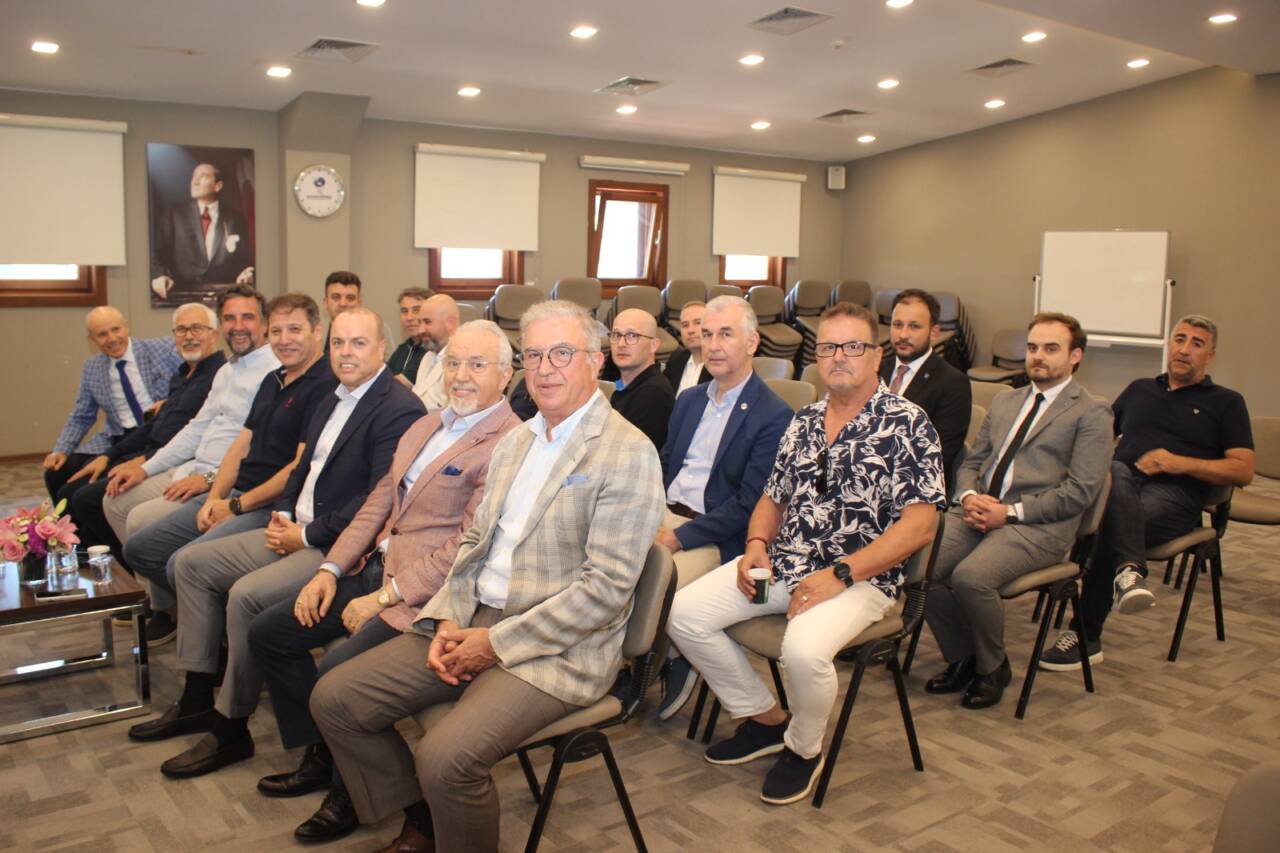 BALKANTÜRKSİAD Akademi'den Bursa iş dünyasına yönetim reçetesi 5 foto 2 2