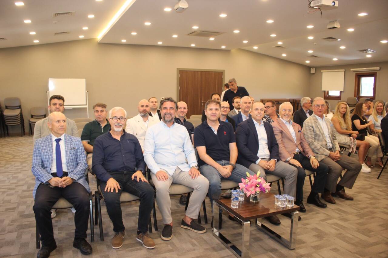 BALKANTÜRKSİAD Akademi'den Bursa iş dünyasına yönetim reçetesi 6 foto 8