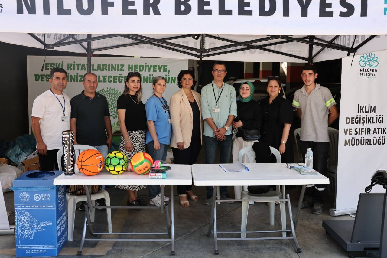 Fwd: (FOTOĞRAFLI) NİLÜFER’DE ATIK KAĞITLARI GETİREN HEDİYE KAZANIYOR