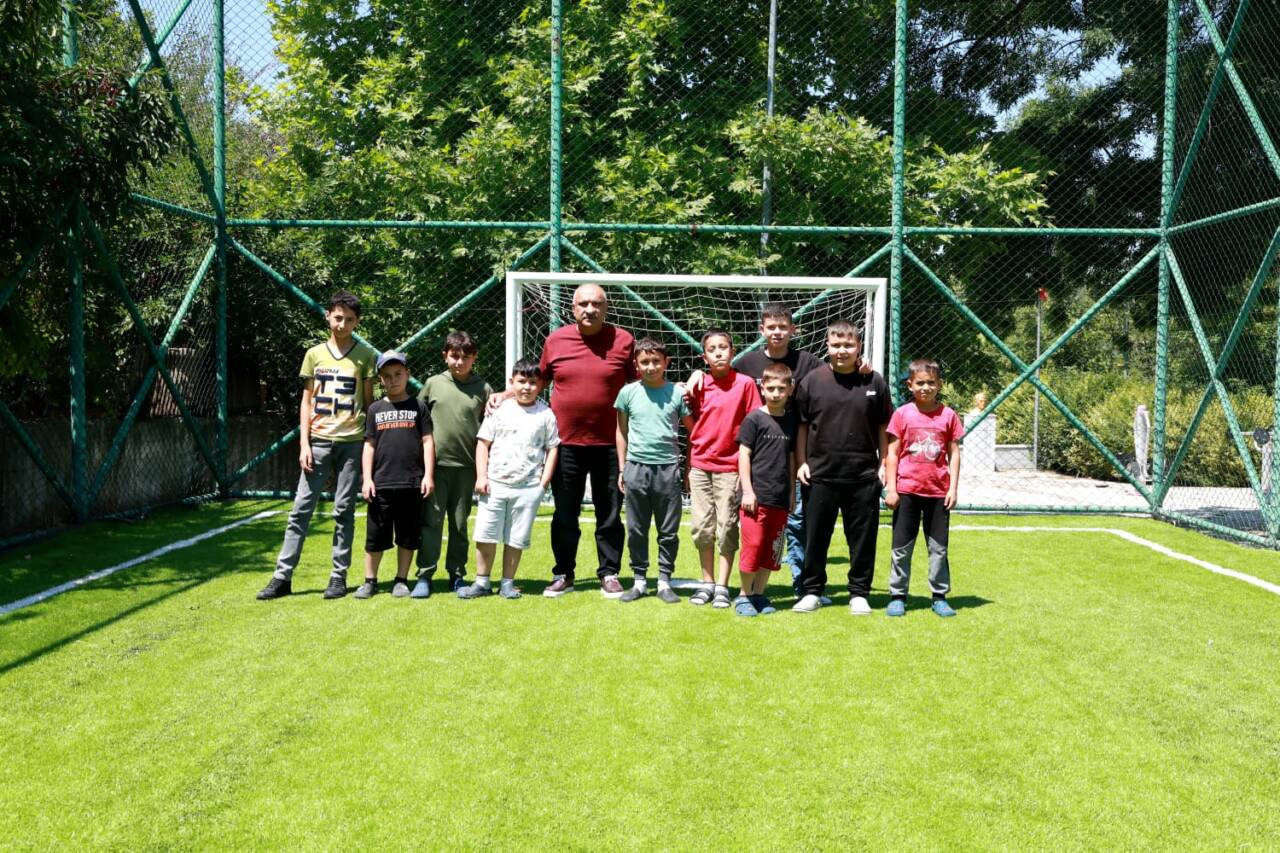 Bursa'nın bu mahallesindeki çocukların hayali gerçek oldu 4 guneybudaklar hali saha 10