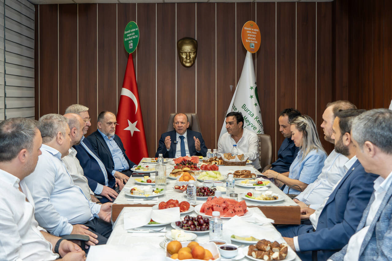 BTSO Başkan adayı Özer Matlı'ya Kent Hali esnafından destek 8 hal ziyareti 7
