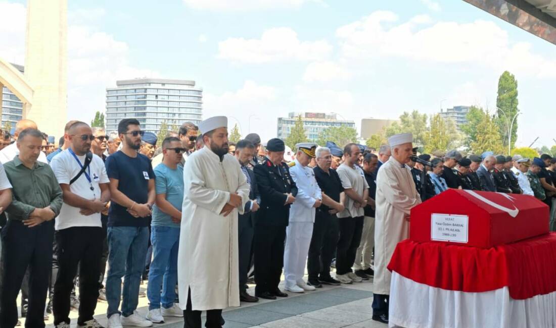 Helikopter kazasında hayatını kaybetmişti! Son yolculuğuna uğurlandı Ankara'da R-44 tipi helikopterin eğitim uçuşu sırasında düşmesi sonucu hayatını