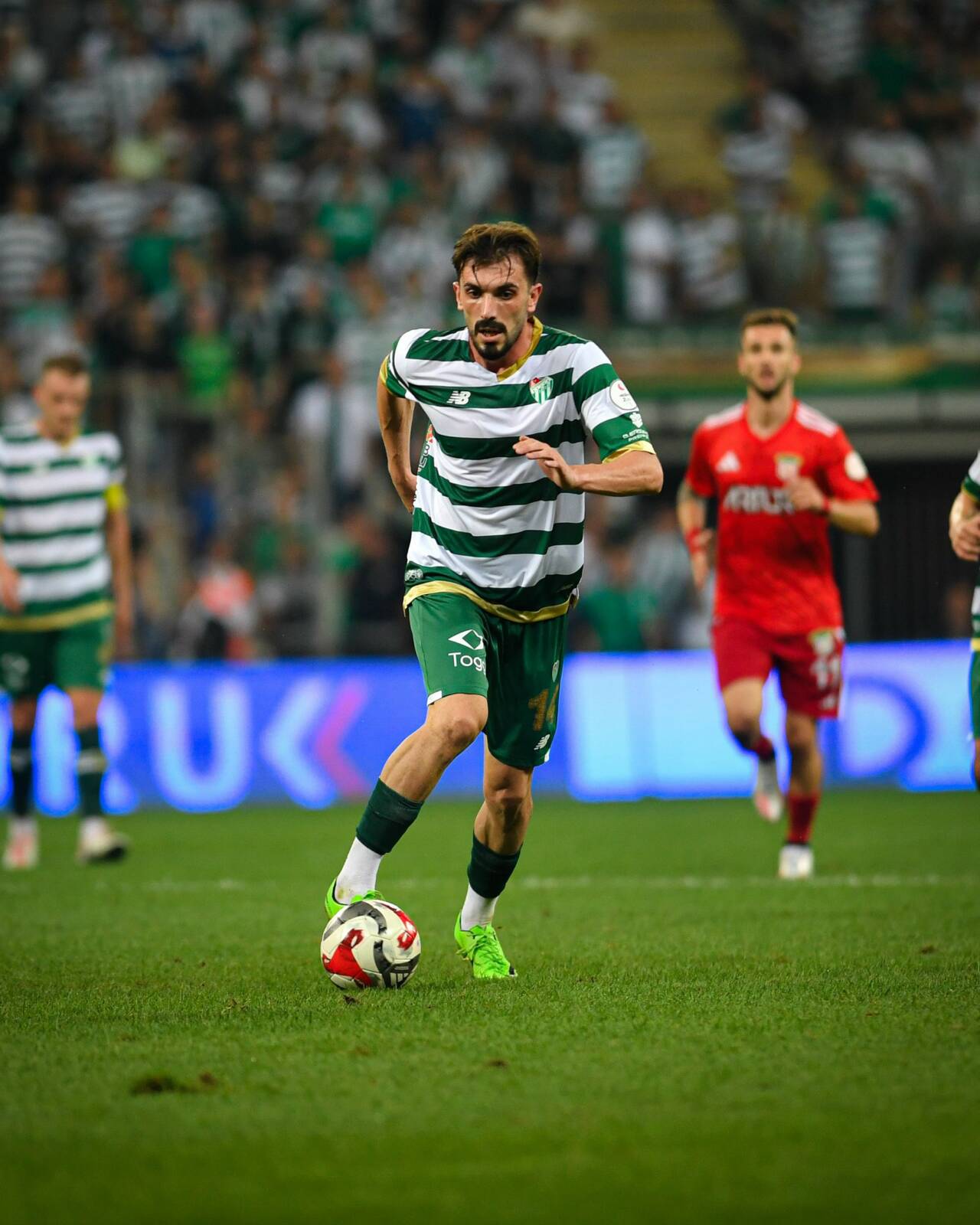 Bursaspor'la yollarını ayıran futbolcudan veda mesajı 2