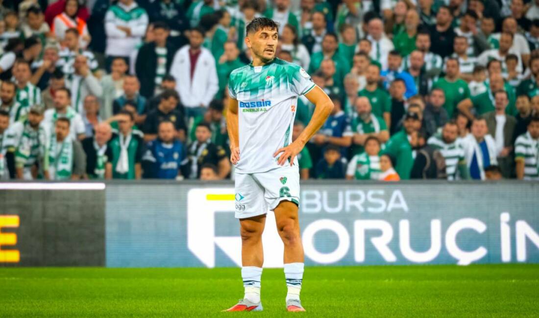 Bursaspor’da kadro planlamasında düşünülmeyen ve kendisine kulüp bulması için izin