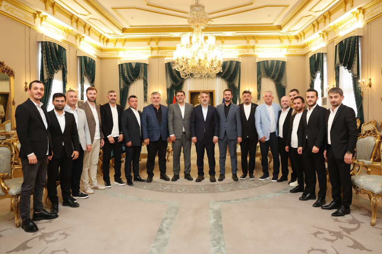 Bursa ekibinden Başkanvekili Biba'ya özel ziyaret 3 hofab5wcaaevql