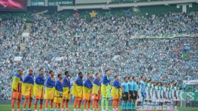 Bursaspor’un Ukrayna şampiyonu Shakhtar Donetsk ile Matlı Stadyumu'nda oynadığı hazırlık