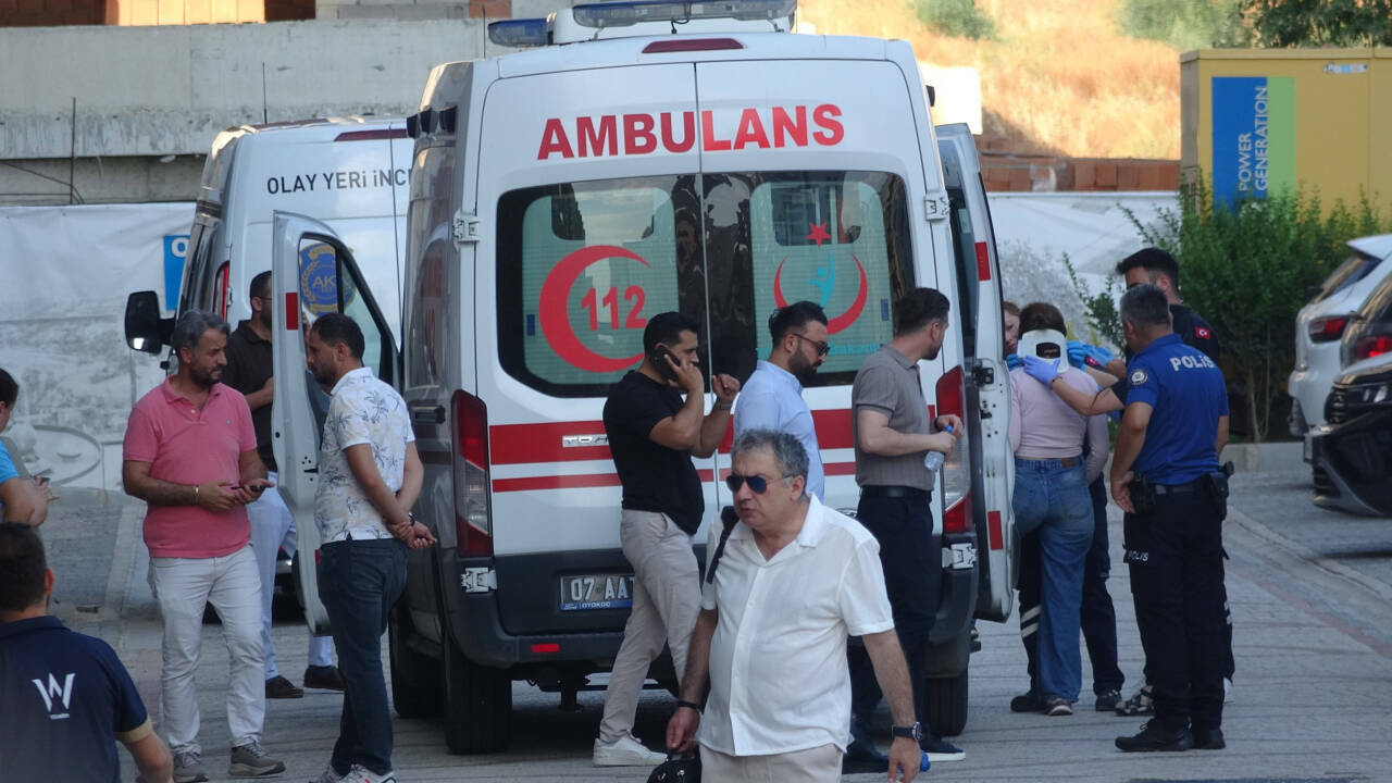 'İçine şeytan girdi' deyip boğmaya kalkıştığı ablası 9 gün sonra öldü 3 icine seytan girdi deyip bogmaya kalkistigi ablasi 9 gun sonra oldu 891428ec8ce3