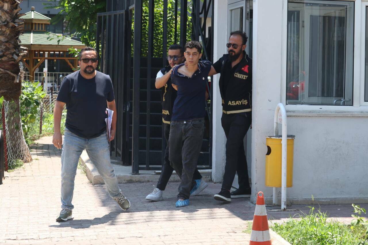 'İçine şeytan girdi' deyip boğmaya kalkıştığı ablası 9 gün sonra öldü 1 icine seytan girdi deyip bogmaya kalkistigi ablasi 9 gun sonra oldu 8bdae7a31a0a