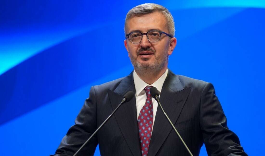 İletişim Başkanından medyaya 15 Temmuz çağrısı İletişim Başkanı Prof. Dr. Burhanettin Duran, 15 Temmuz’un 10. yıl