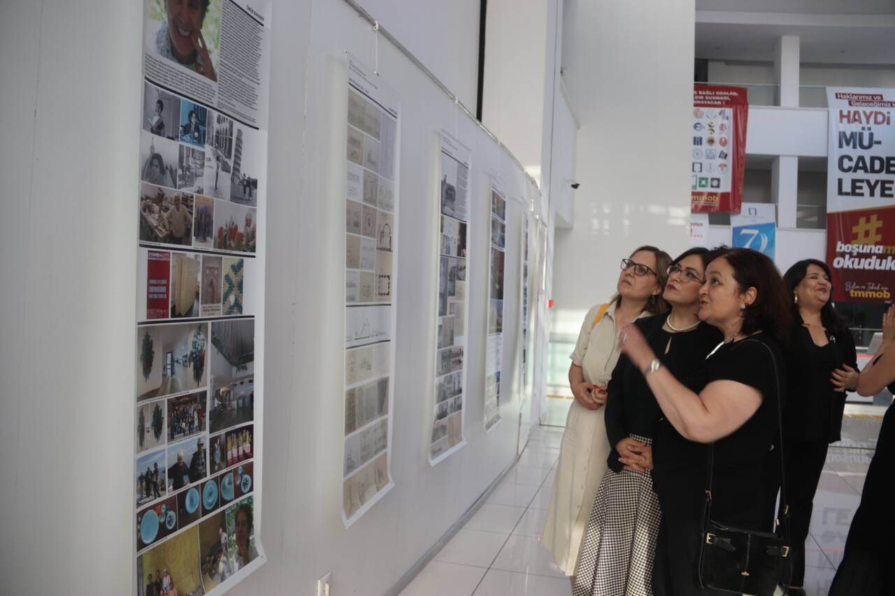 Bursalı mimarlardan anlamlı sergi 4 img0082