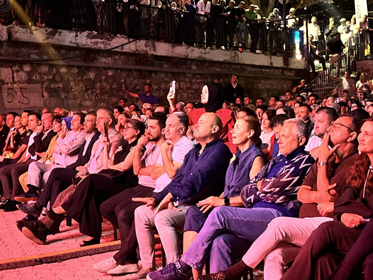 Bursa’da unutulmaz gece! Bagjan Oktyabr göl kenarında büyüledi… 3 img3908
