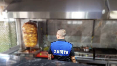 İnegöl Belediyesi Zabıta Müdürlüğü ekipleri, rutin denetim faaliyetleri kapsamında döner