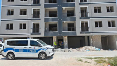 Aksaray'ın Sultanhanı ilçesinde inşaatın 1'inci katındaki merdiven boşluğundan zemine düşen