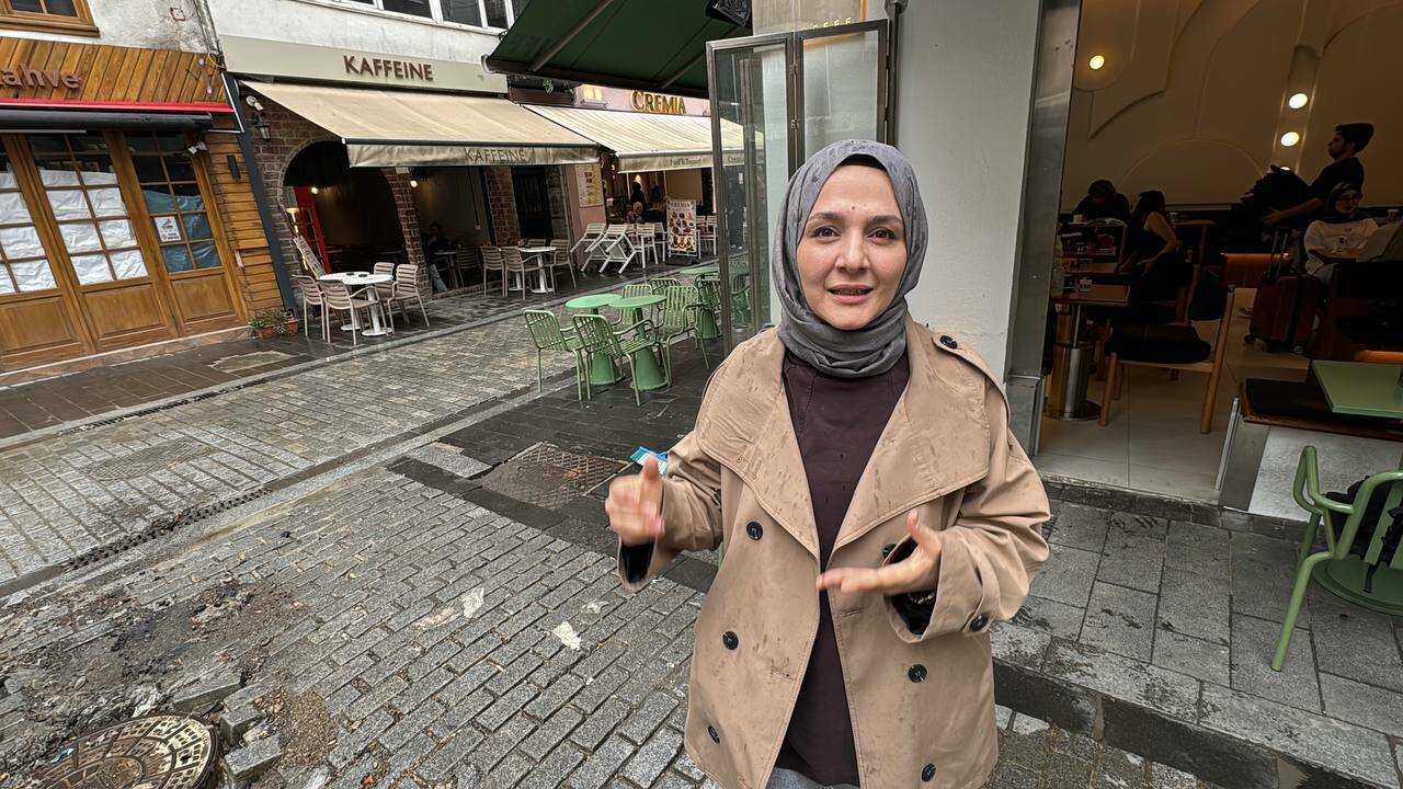 İstanbul'daki meşhur sokağı su bastı 1 istanbuldaki meshur sokagi su basti 37186da1b3ba