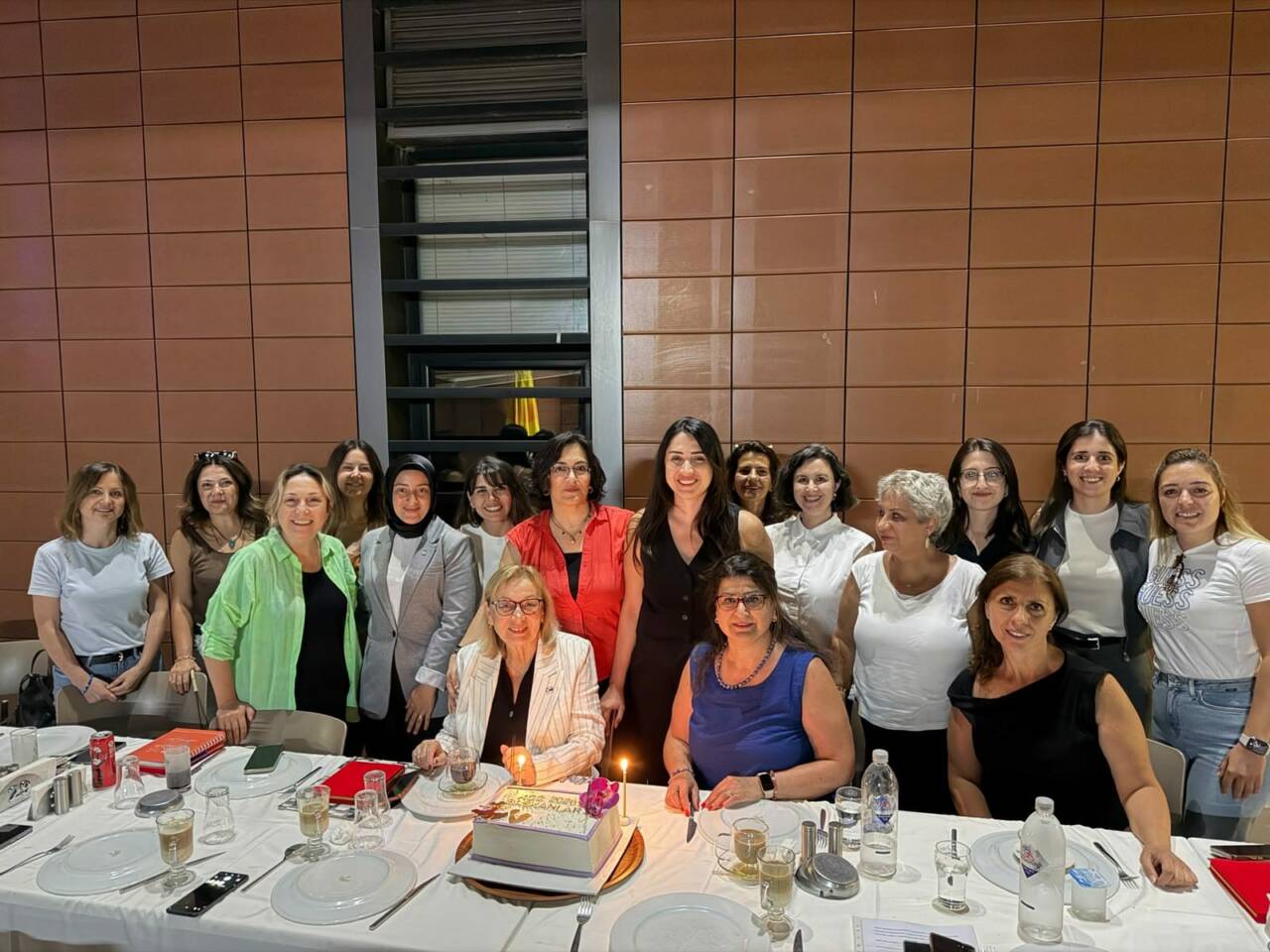 TMMOB'un kadın başkanlarından deneyim paylaşımı 3 TMMOB'un Kadın Başkanları paneli gerçekleştirildi