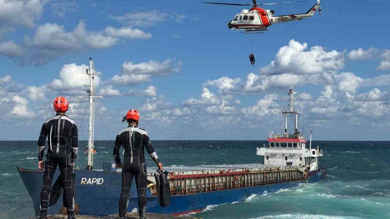 Kocaeli'de karaya oturan dev gemi satışta! İşte fiyatı 2 karaya oturan tanzanya bandirali gemi satista iste fyati 8c43af33277d