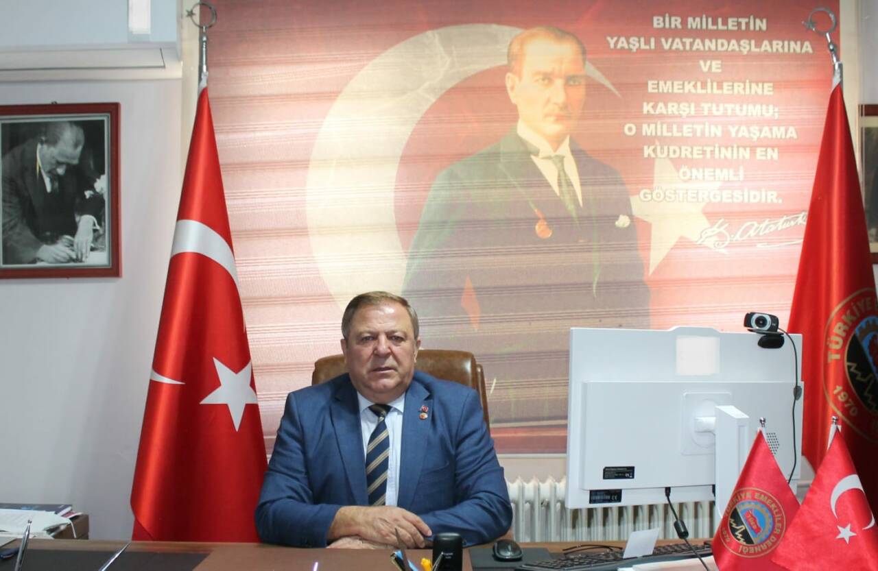 Bursa'daki emeklilerden tepki: 'Emeklinin parası, altınları çalınıyor' 1 kenan pars 4