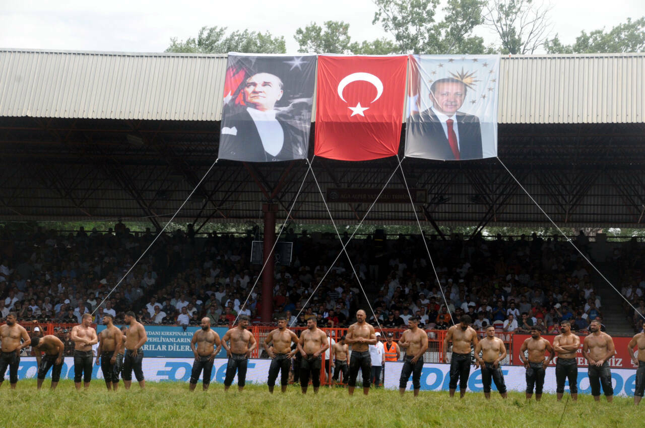 Kırkpınar'da 16’ya kalan başpehlivanlar belli oldu 1 kirkpinarda 16ya kalan baspehlivanlar belli oldu bd88fcfd2a42