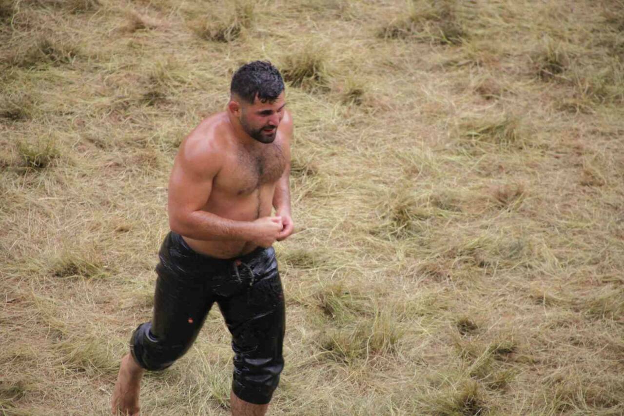 Kırkpınar’da finale yükselen pehlivanlar belli oldu 1 kirkpinarda finale yukselen pehlivanlar belli oldu c7256d64d385