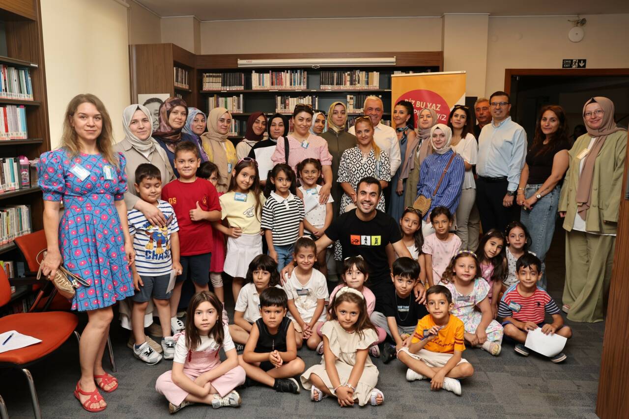 Bursa'da çocuklar için eğitici proje başladı 1 Fwd: (FOTOĞRAFLI) BAŞKAN ŞADİ ÖZDEMİR, ÇOCUKLAR VE EBEVEYNLERİ İLE KÜTÜPHANE BULUŞTU