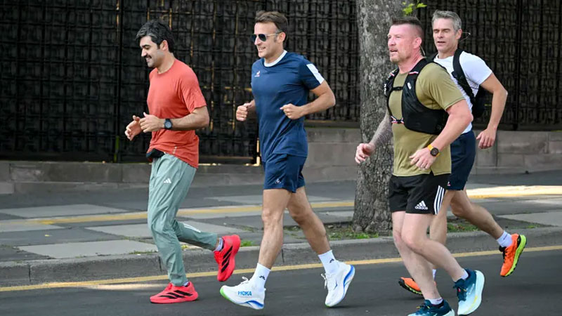 Fransa Cumhurbaşkanı Emmanuel Macron, NATO Zirvesi için geldiği Ankara'da koşu