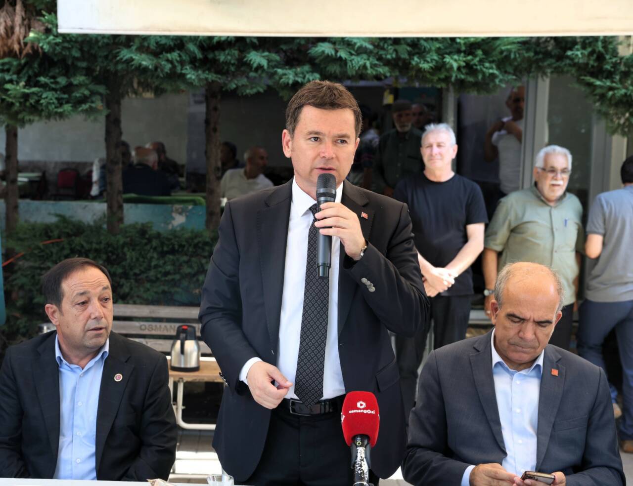 Bursa'da Başkan Aydın'dan sorunlara yerinde çözüm 1 Başkan Aydın Mahalle Buluşmalarını Alemdar’da Sürdürdü (Görüntülü)