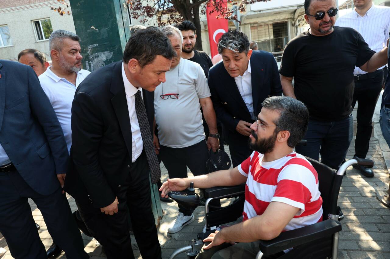 Bursa'da Başkan Aydın'dan sorunlara yerinde çözüm 3 Başkan Aydın Mahalle Buluşmalarını Alemdar’da Sürdürdü (Görüntülü)
