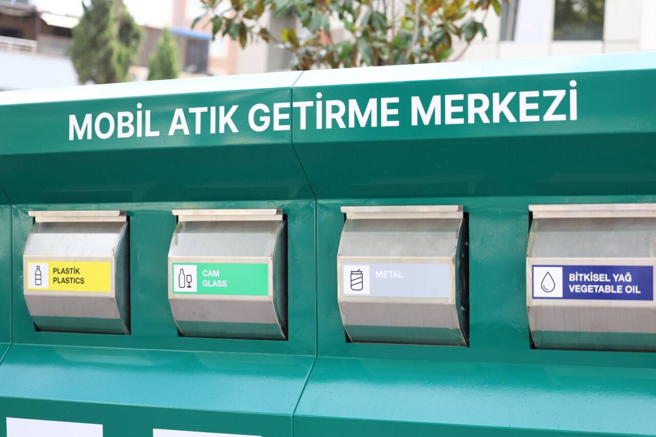 Bursa'da geri dönüşüm seferberliği! 14 noktaya kuruldu... 8 Bursa'da geri dönüşüm seferberliği