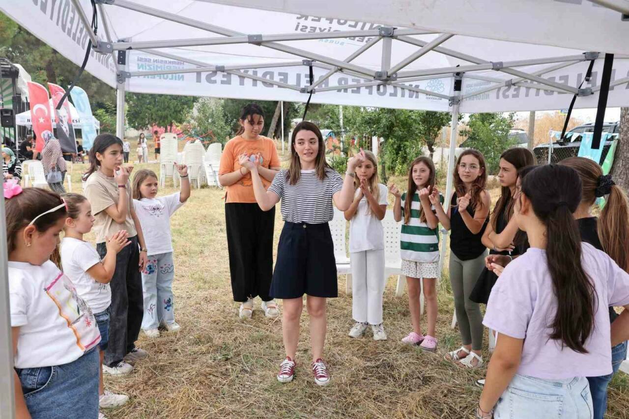 niluferin cocuklari sanatla bulustu bc063b9979b6
