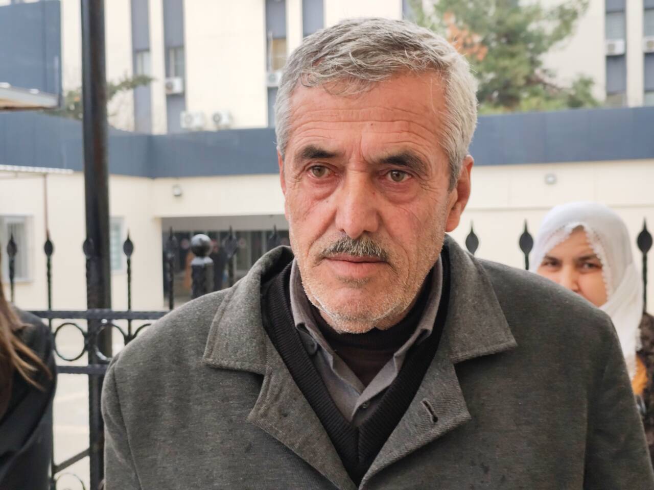 Oğlu miras için aracına bombalı tuzak kurmuştu; kalp krizinden öldü 8 oglu miras icin aracina bombali tuzak kurmustu kalp krizinden oldu 0620a125db5f