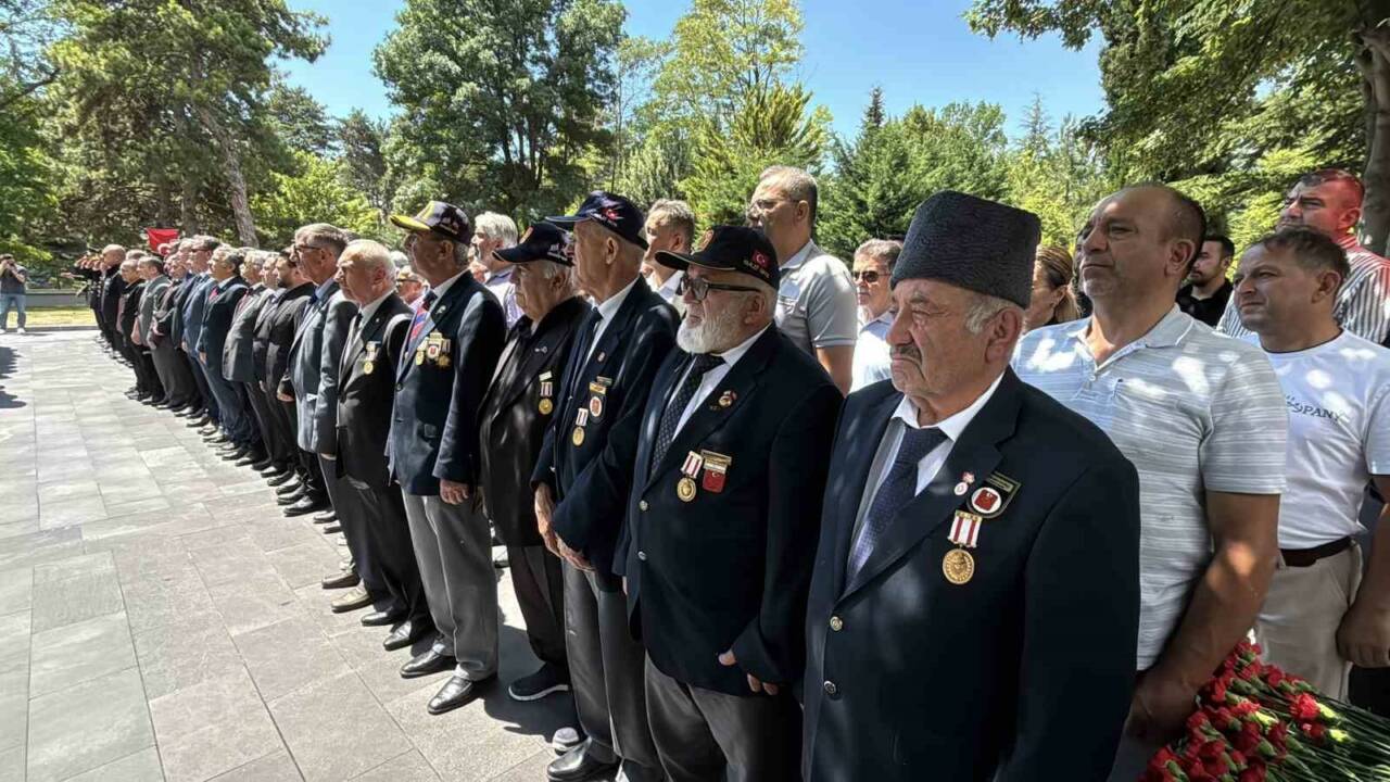 Oğlunu 15 Temmuz’da şehit veren acılı baba:"Acımız hala aynı" 4 oglunu 15 temmuzda sehit veren acili baba acimiz hala ayni 8384a36f2099