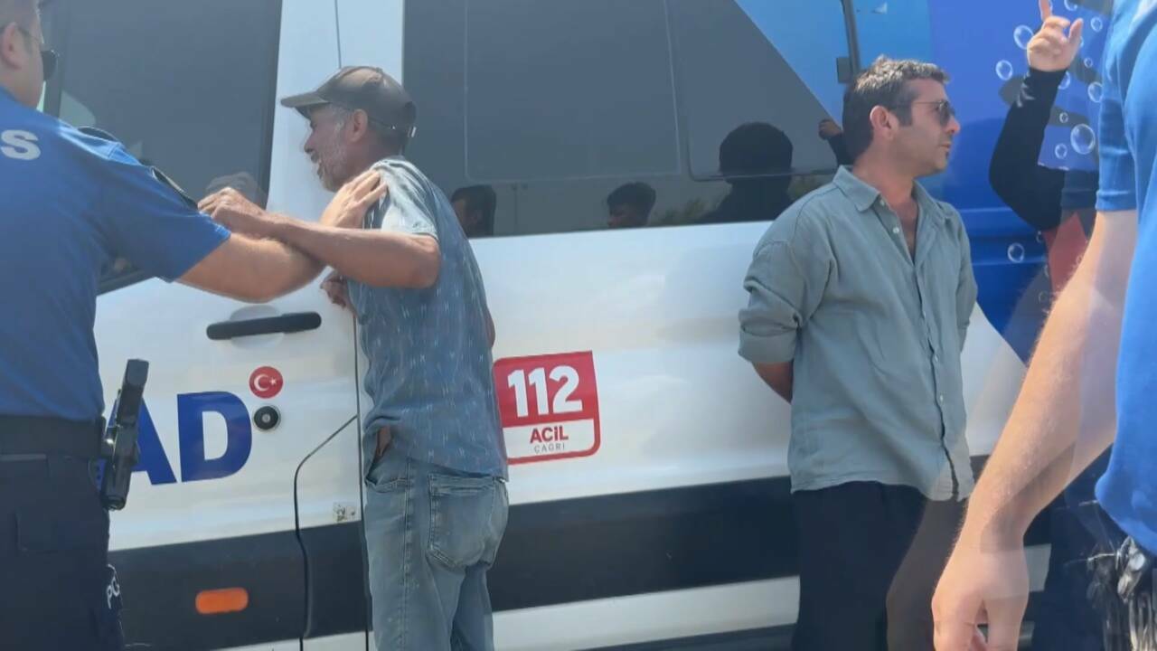 Oğulları kanalda boğulan çiftten yürek yakan feryad 3 ogullari kanalda bogulan ciftten yurek yakan feryad d49b3d313a91