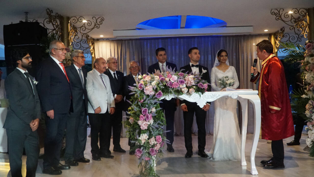 Bursa'da Okur ve Khalid ailelerinin mutlu günü! 2 oly04638
