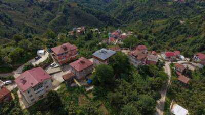 Ordu'nun Perşembe ilçesine bağlı Yazlık Mahallesi, Karadeniz fıkralarını aratmayan sıra