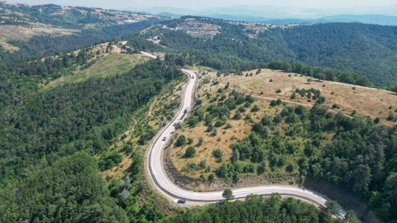 Bursa'da bu yollar yenileniyor 3 orhanelinin yollari yenileniyor f39890f0f1fa