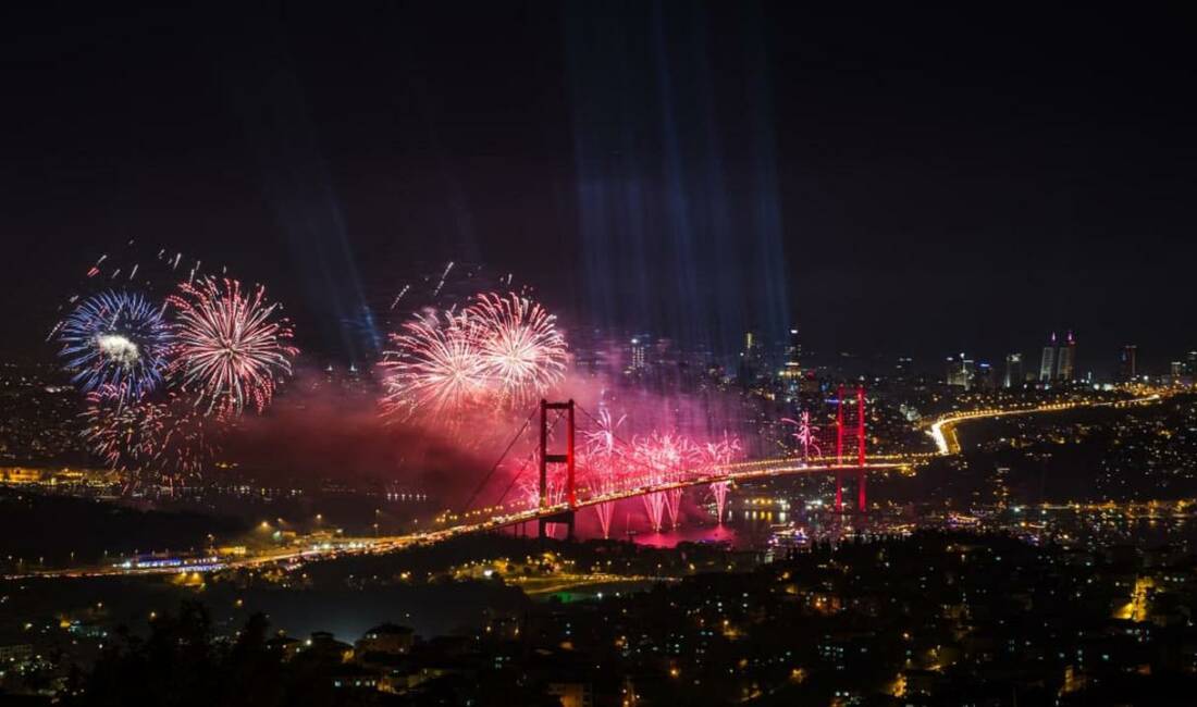 Orman yangınlarına karşı önemli adım! Onlar artık yasaklandı… İstanbul Valiliği, kent genelinde havai fişek, işaret fişeği, meşale ile