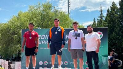 Osmangazi Belediyespor Atletizm Takımı sporcuları, Eskişehir’de düzenlenen U16 Türkiye Atletizm