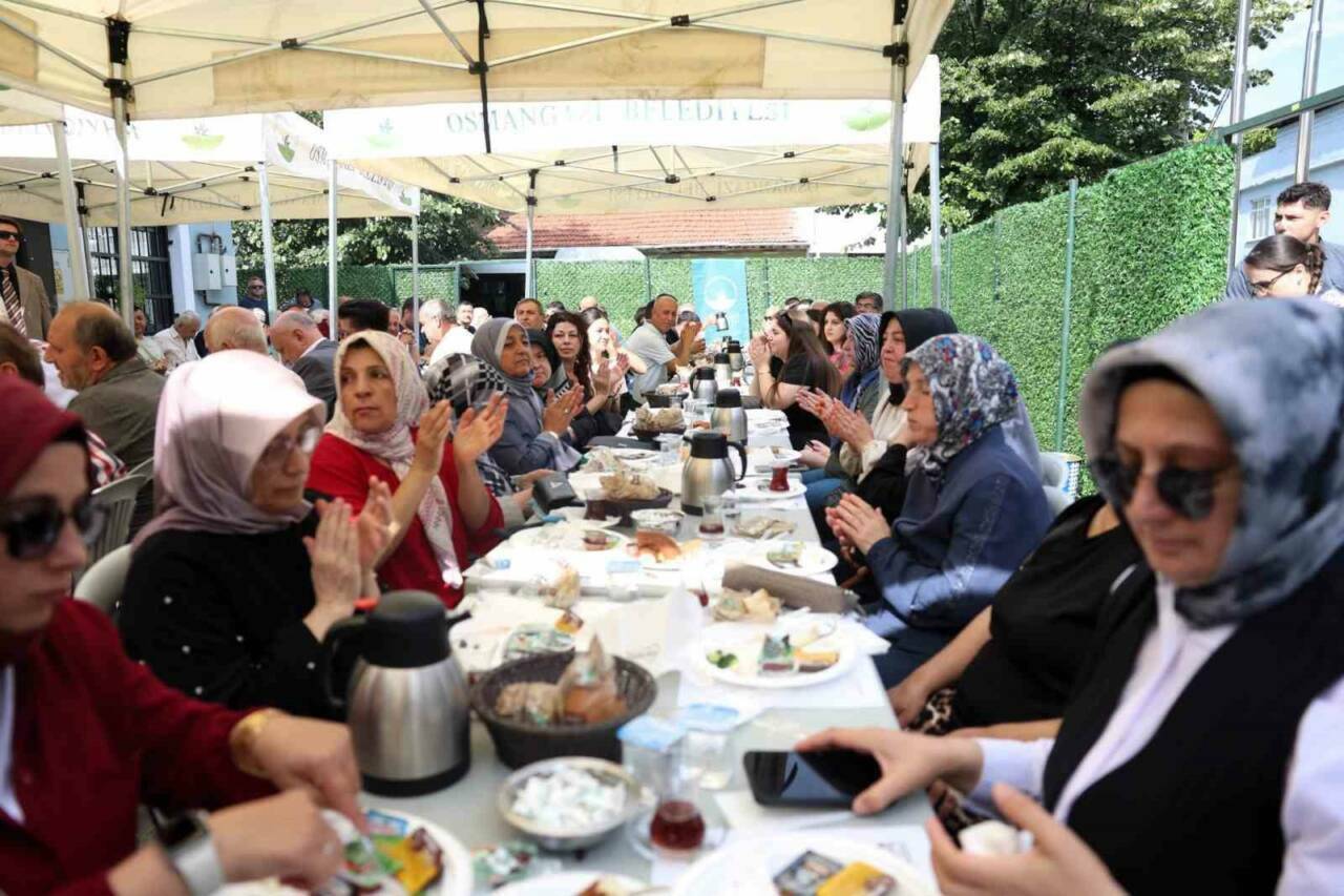 Osmangazi'deki spor yatırımları ne durumda? Başkan Erkan Aydın'dan açıklama 1 osmangazideki spor yatirimlari ne durumda baskan erkan aydindan aciklama 3fd62bf9e091