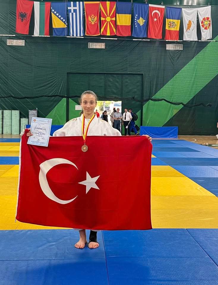 Osmangazi Belediyespor'dan Milli takıma dev katkı 3 osmangazinin milli judoculari avrupa kupasinda 3