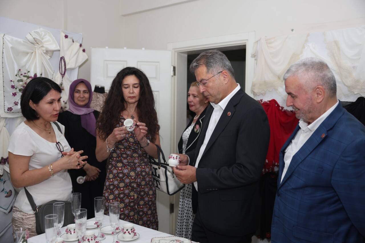 OSMEK Namık Kemal Kursiyerlerinden El Emeği Göz Nuru Sergi (Görüntülü)